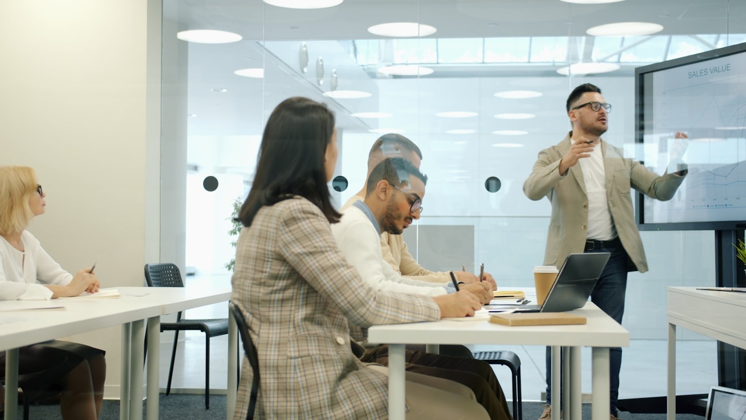 Optimizing Business Growth Through Expert Consulting